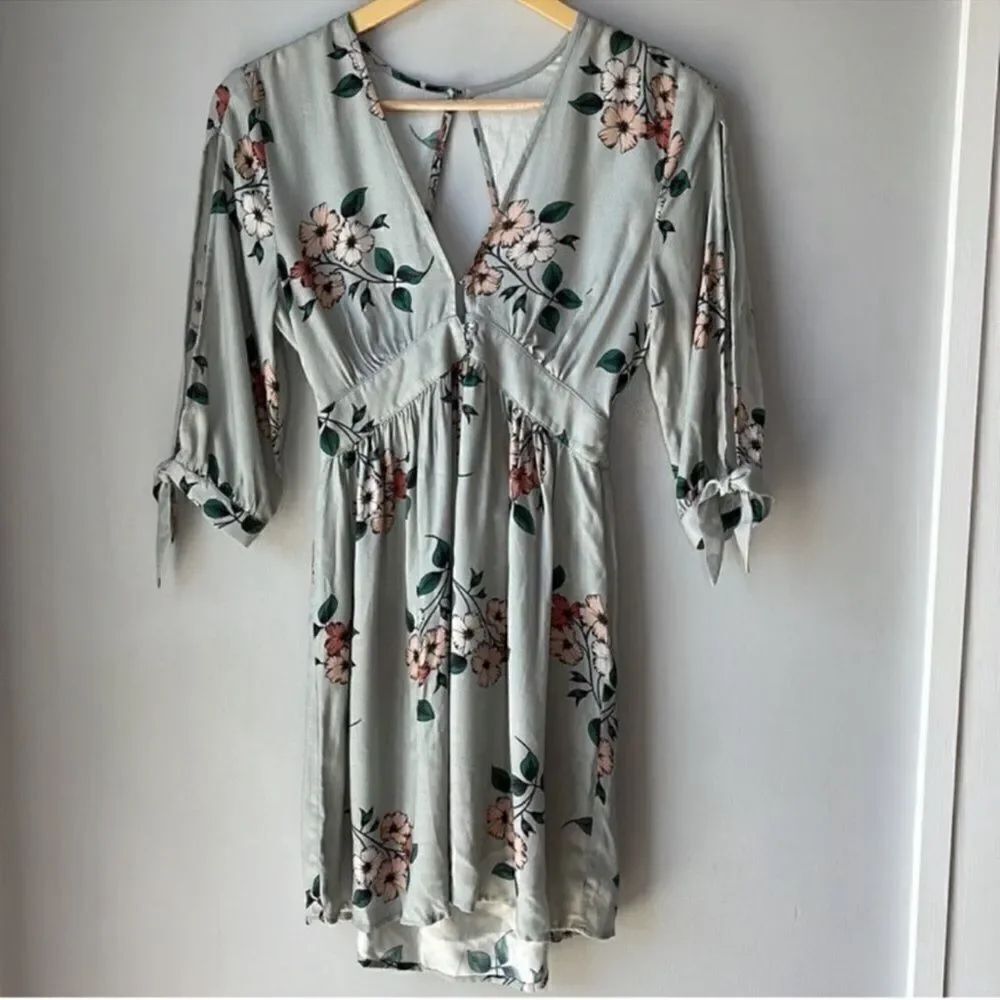 NWT Saltwater Luxe Floral Open Back Dress